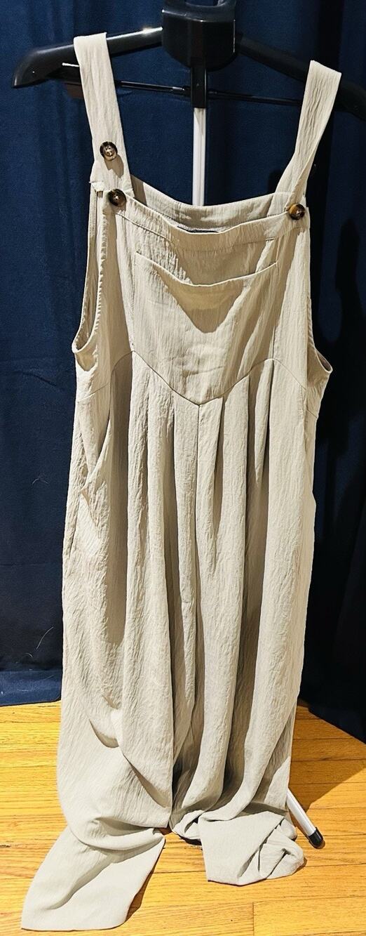 Dokotoo Green Overall Romper Women's size XL